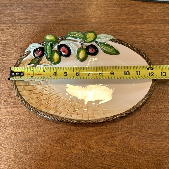 Italian 3D Olive Platter - Picture 3 of 6